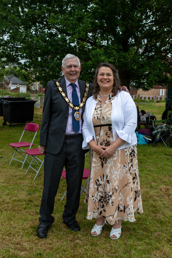 Sandra welcoming The Mayor, Councillor John Galley